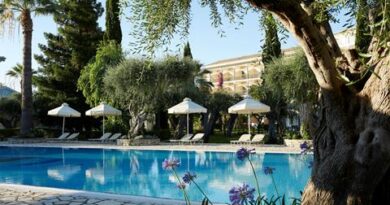 Boek  Hotel Delfinia in de plaats Moraitika op Corfu voor 2026