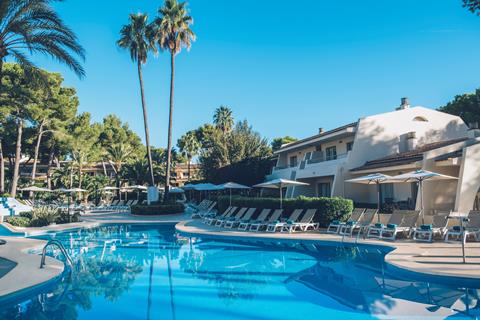 Boek Hotel Iberostar Waves Pinos Park in de plaats Font De Sa Cala op Mallorca voor 2026