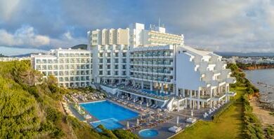 Boek Hotel Melia Ibiza in de plaats Santa Eulalia op Ibiza voor 2026