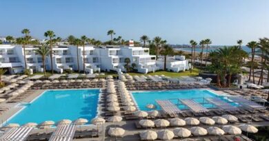 Boek  Hotel Riu Paraiso Lanzarote in de plaats Puerto del Carmen op Lanzarote voor 2026
