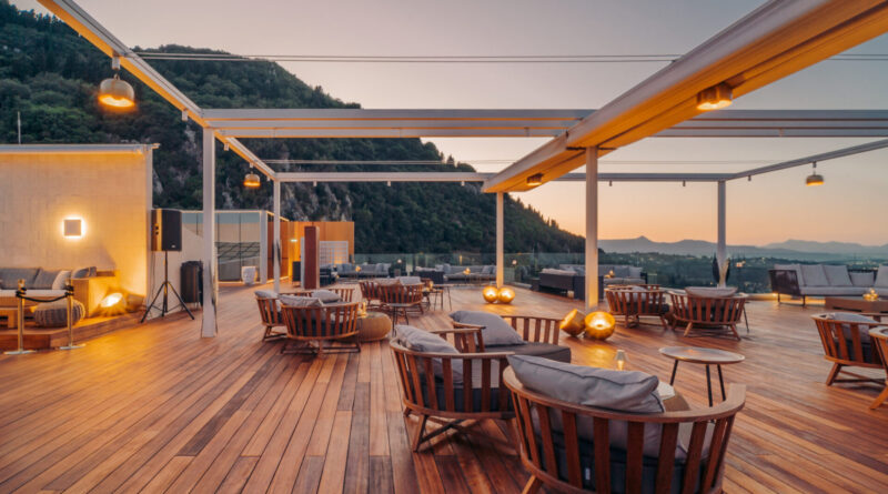 Waar moet je een conctail drinken op corfu? Bekijk de 10 beste rooftopbars
